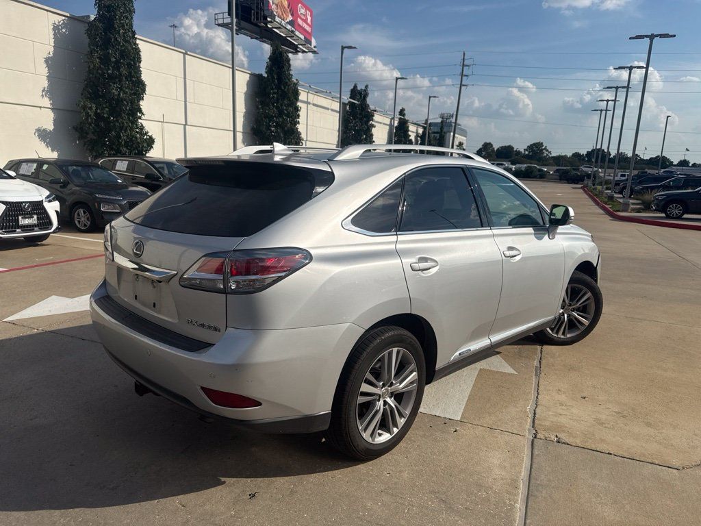 Used 2015 Lexus RX 450h AWD image 2