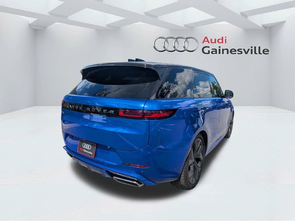 Used 2024 Land Rover Range Rover Sport Autobiography AWD/4WD image 5