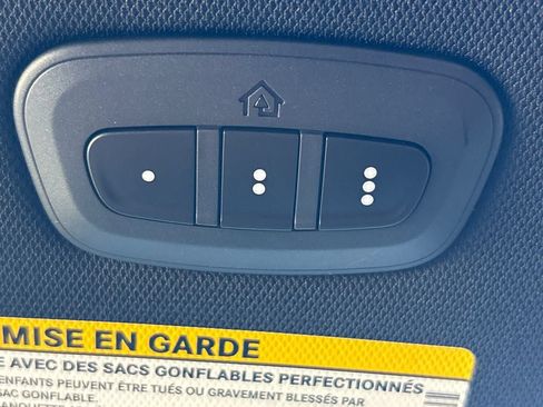 New 2027 Chrysler Pacifica Limited AWD/4WD image 28