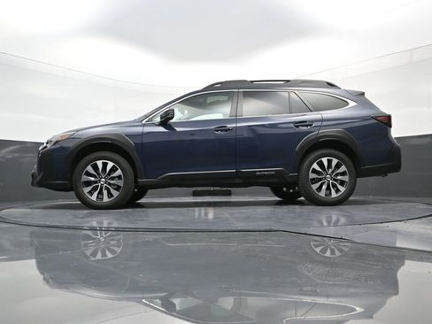 Used 2025 Subaru Outback Limited XT image 24
