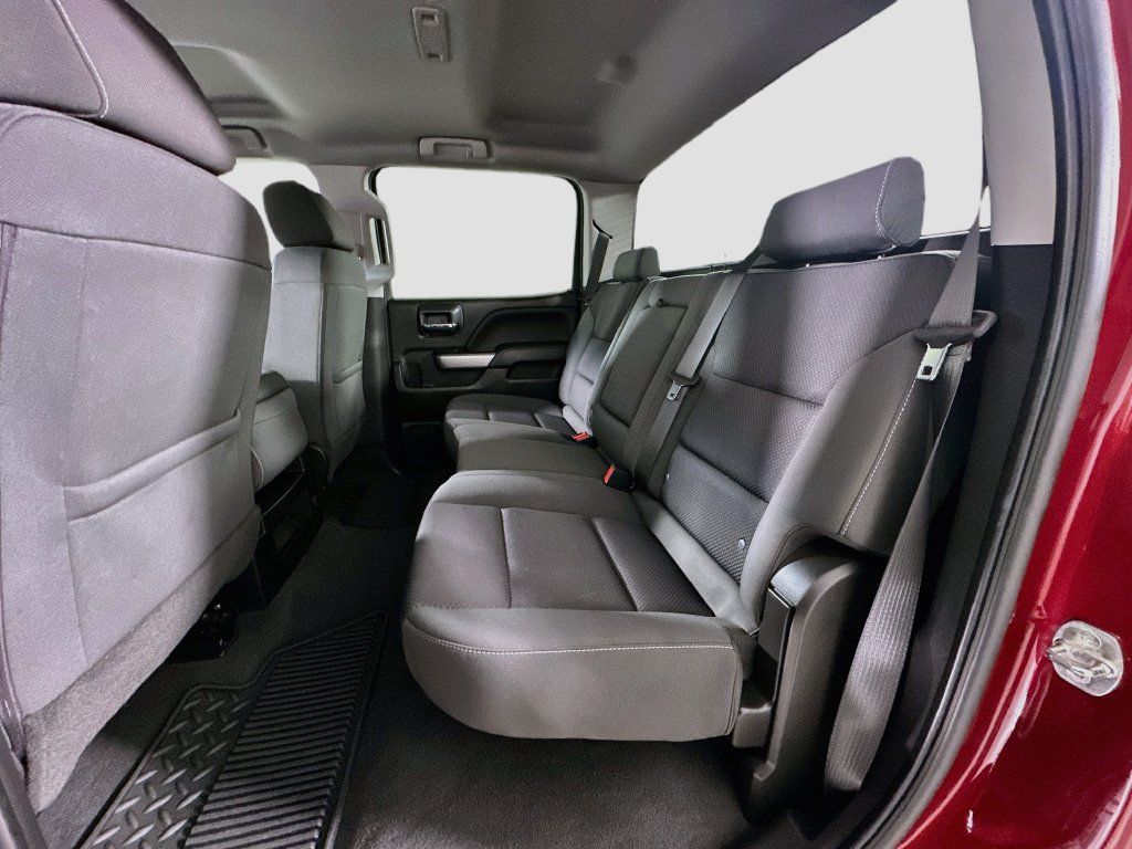 Used 2018 Chevrolet Silverado 1500 LT w/ All Star Edition AWD/4WD image 24