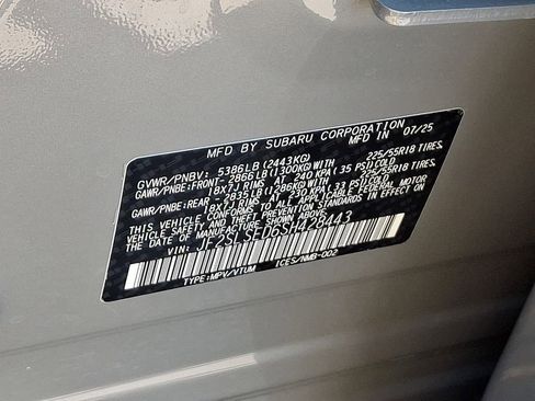 Used 2025 Subaru Forester Premium AWD/4WD image 27