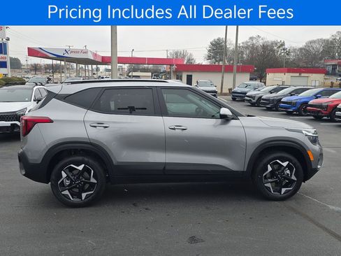 New 2026 Kia Seltos S AWD/4WD image 2