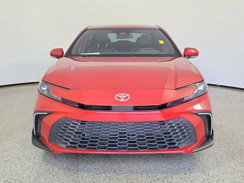 Used 2026 Toyota Camry SE FWD image 3