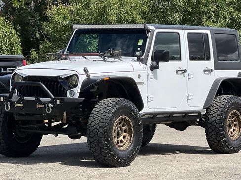 Used 2017 Jeep Wrangler Unlimited Sport AWD/4WD image 8