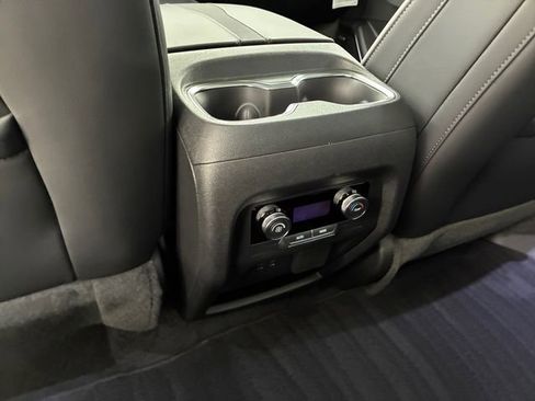 Used 2025 Buick Enclave Sport Touring w/ Super Cruise Package FWD image 19