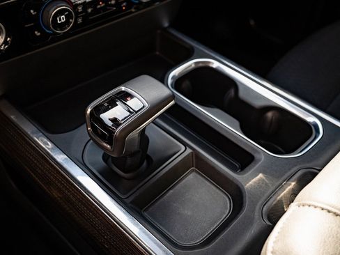 Used 2022 Chevrolet Silverado 1500 LT image 30