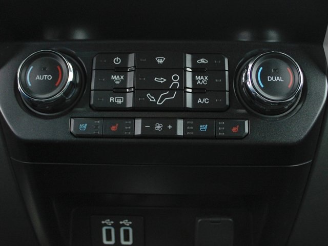 Used 2019 Ford F250 Lariat w/ Lariat Ultimate Package AWD/4WD image 21