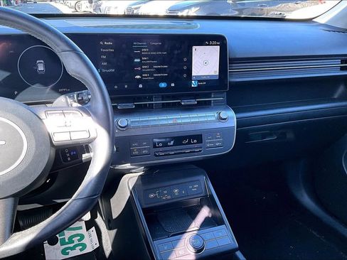 Certified 2024 Hyundai Kona SEL w/ Convenience Package FWD image 9