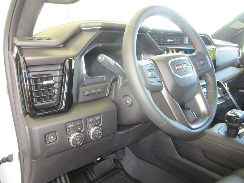 New 2026 GMC Sierra 1500 AT4 w/ AT4 Premium Package AWD/4WD image 31