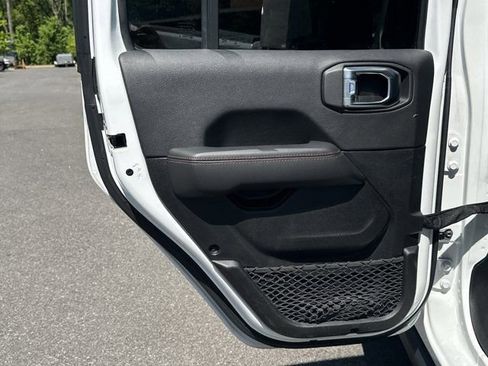 Used 2021 Jeep Gladiator Rubicon AWD/4WD image 27