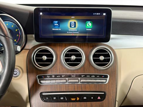Used 2022 Mercedes-Benz GLC 300 4MATIC image 33