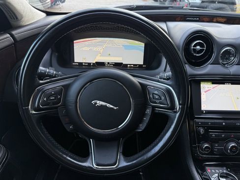 Used 2016 Jaguar XJ L Portfolio image 25