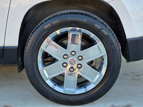 Used 2017 GMC Acadia Limited SLT image 31