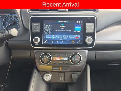 Used 2025 Nissan Leaf S FWD image 9