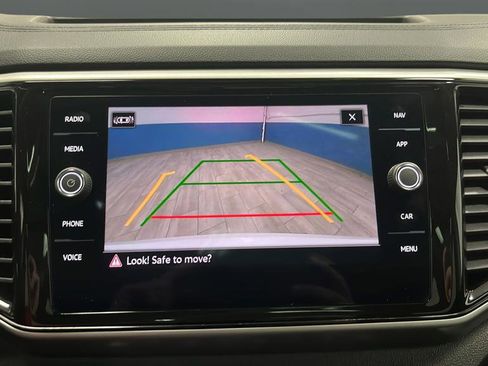 Used 2023 Volkswagen Atlas SEL AWD/4WD image 14