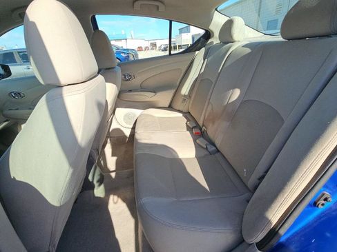 Used 2016 Nissan Versa SV FWD image 12