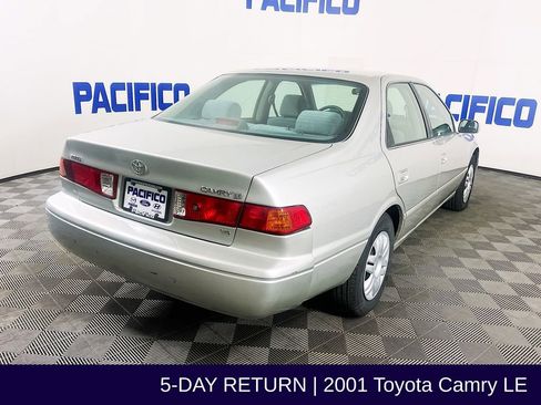 Used 2001 Toyota Camry V6 image 7
