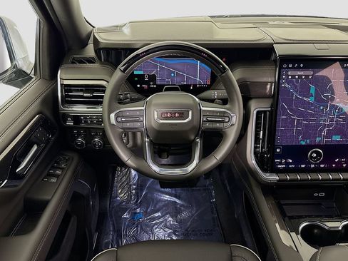 Used 2025 GMC Yukon Elevation AWD/4WD image 24