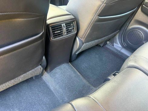 Used 2016 Nissan Rogue SL FWD image 21