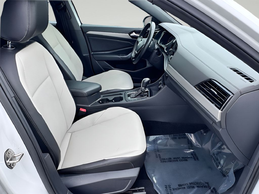 Used 2019 Volkswagen Jetta R-Line FWD image 25