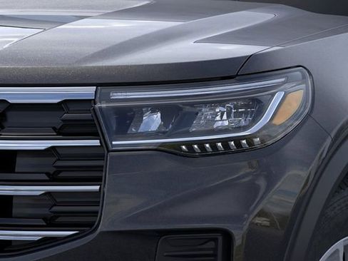 New 2026 Ford Explorer Active AWD/4WD image 18