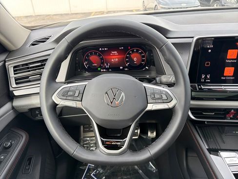 New 2026 Volkswagen Atlas Peak Edition AWD/4WD image 15