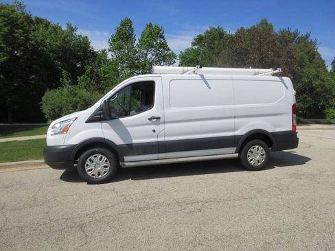 Used 2015 Ford Transit 250 130 Low Roof w/ Exterior Upgrade Package RWD image 22