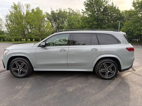 Used 2024 Mercedes-Benz GLS 450 4MATIC image 12