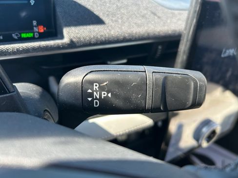 Used 2025 Ford Mustang Mach-E Premium AWD/4WD image 30