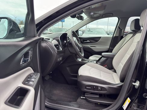 Used 2020 Chevrolet Equinox LT image 11