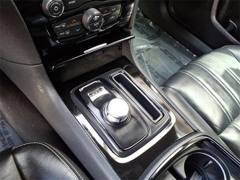 Used 2023 Chrysler 300 S image 21