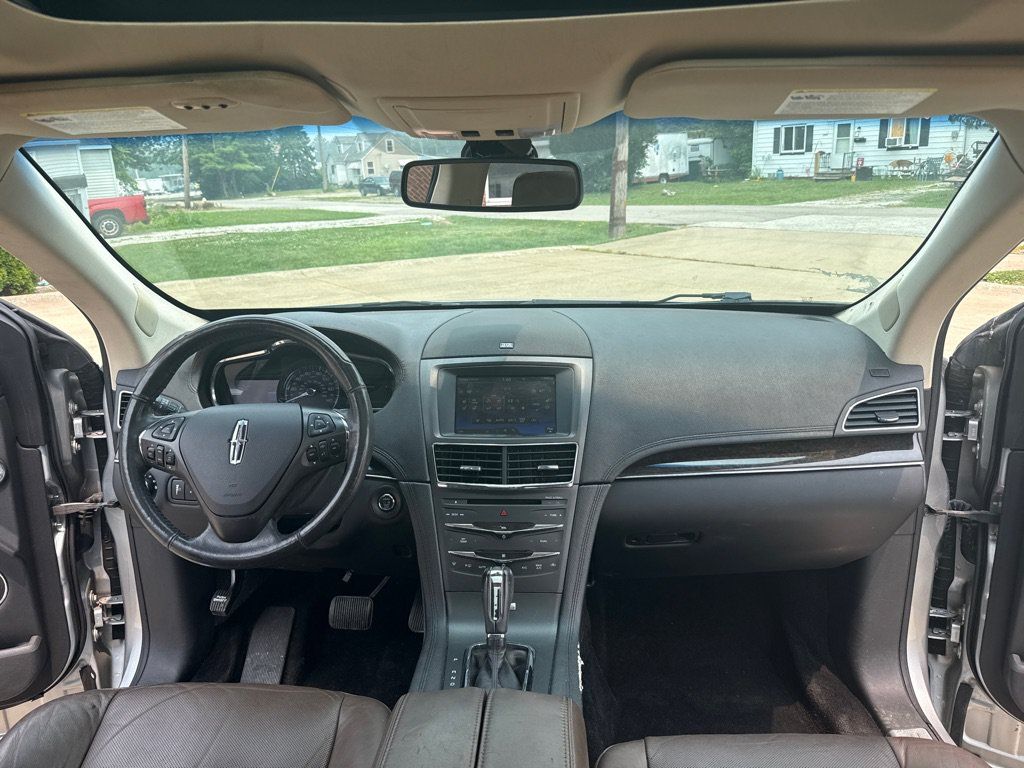 Used 2014 Lincoln MKT AWD w/ Equipment Group 201A image 9