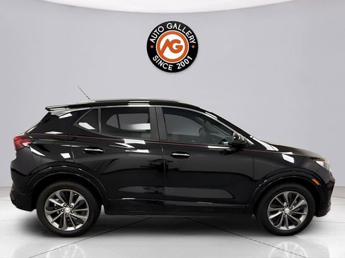 Used 2021 Buick Encore GX Preferred w/ Sport Touring Package FWD image 2