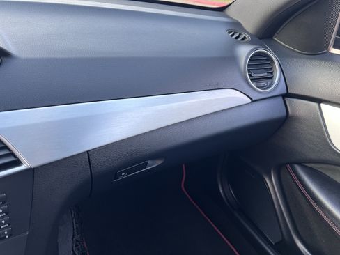 Used 2013 Mercedes-Benz C 250 Coupe image 21