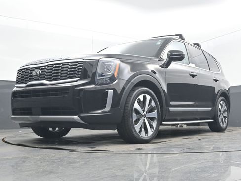 Used 2021 Kia Telluride S image 24