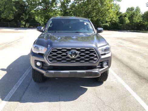Used 2021 Toyota Tacoma TRD Off-Road AWD/4WD image 9