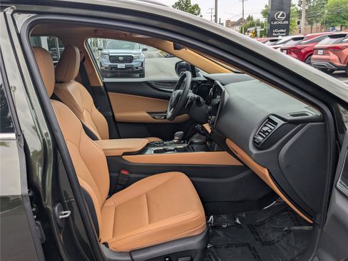 Certified 2025 Lexus NX 350 AWD w/ Accessory Package (2T) image 11