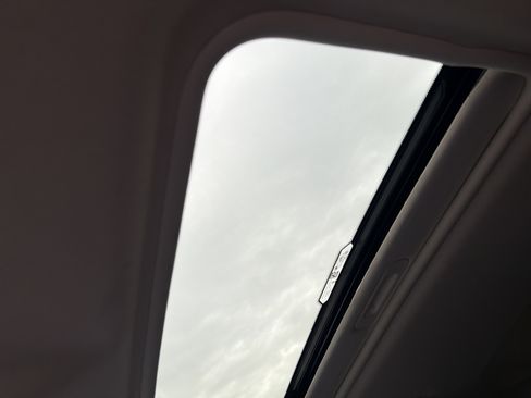 Used 2020 Ford EcoSport SE w/ SE Convenience Package image 30