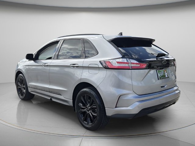 Used 2024 Ford Edge SE w/ Black Appearance Package AWD/4WD image 4
