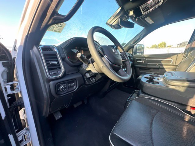 Used 2026 RAM 2500 Laramie AWD/4WD image 14