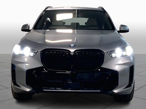 New 2026 BMW X5 xDrive50e image 3