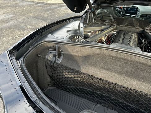 Used 2025 Chevrolet Corvette Stingray Preferred Cpe w/ 2LT image 39