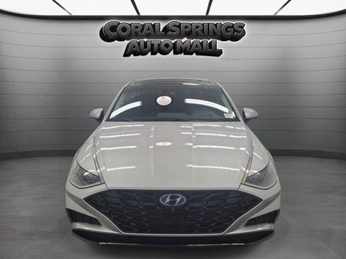 Used 2021 Hyundai Sonata Limited FWD image 2