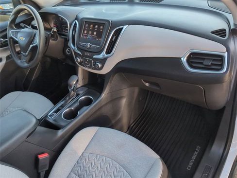 Certified 2024 Chevrolet Equinox LS image 27