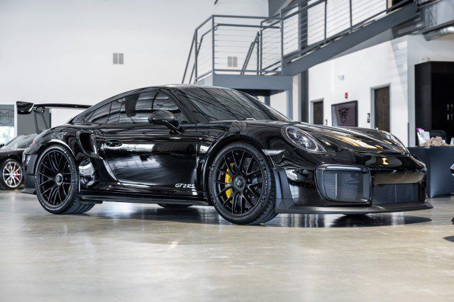 Used 2019 Porsche 911 GT2 RS w/ Weissach Package RWD image 8