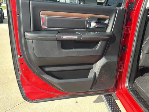 Used 2017 RAM 1500 Laramie AWD/4WD image 51