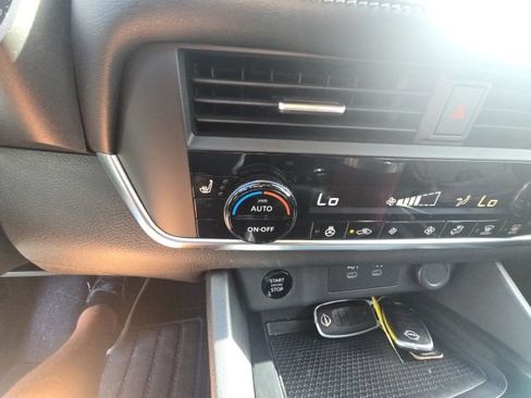 Certified 2024 Nissan Rogue SV w/ SV Premium Package FWD image 20
