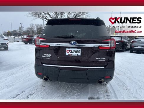 Used 2023 Subaru Ascent Touring image 8