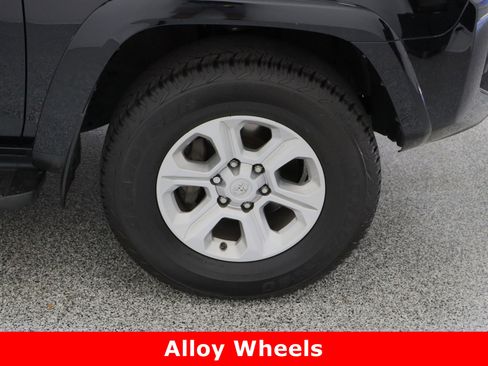 Used 2024 Toyota 4Runner SR5 Premium image 5